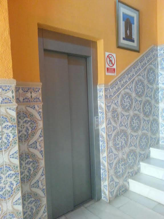 Hostal Tilos Malaga Ngoại thất bức ảnh